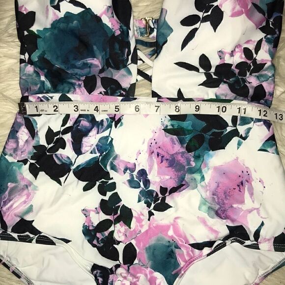 NEW ModCloth Pamela One-Piece Floral Swimsuit - Picture 4 of 9